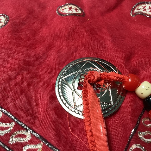 Chic Red Beaded Women's Scarf MUST SEE UNIQUE BIKER SCARF ?💃 - Picture 7 of 7